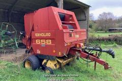 New-Holland-658-baler